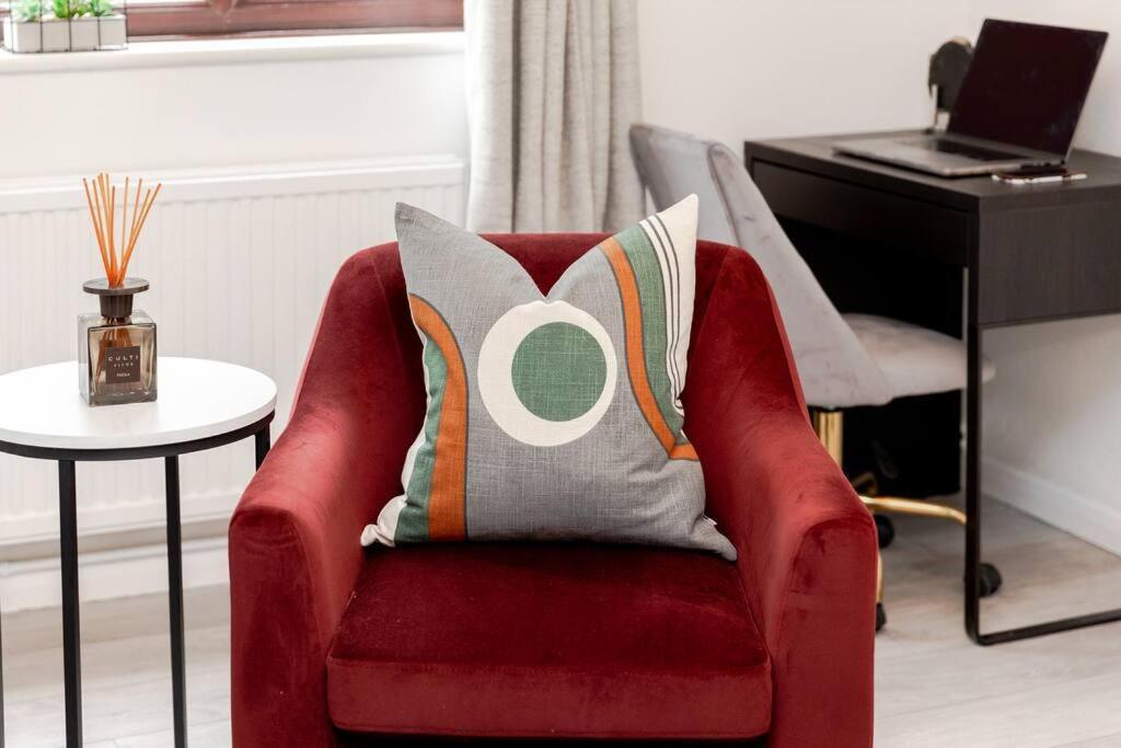 Cosy Decorated Flat In Tonbridge Apartment Екстериор снимка