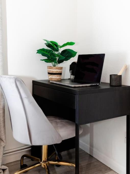 Cosy Decorated Flat In Tonbridge Apartment Екстериор снимка